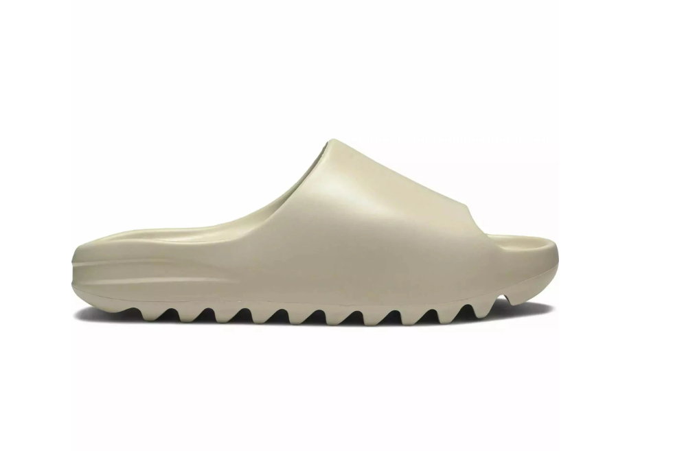 YEEZY SLIDES BONE