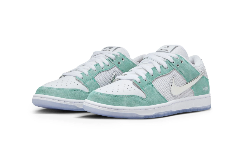 NIKE DUNK SB APRIL
