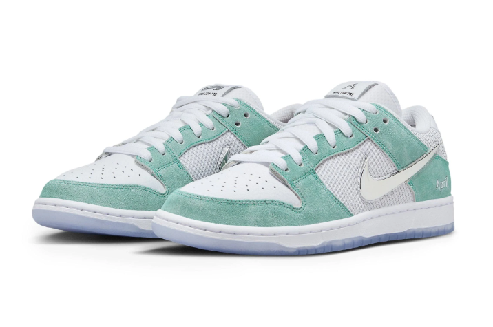 NIKE DUNK SB APRIL