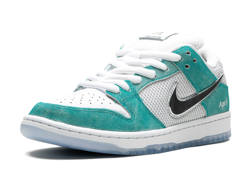 NIKE DUNK SB APRIL